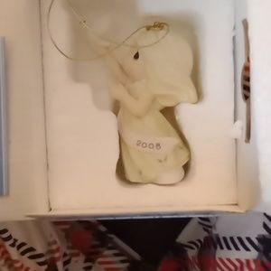 Precious moments Blessings of peace to you 2008